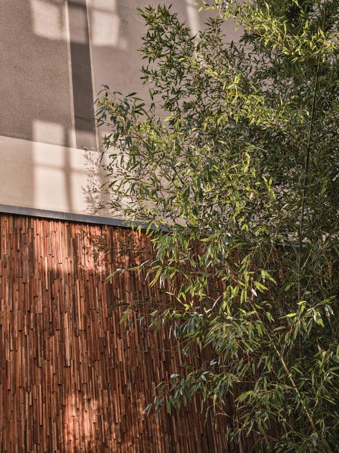 Sly Berlin Hotel Exterior foto Bamboo fence
