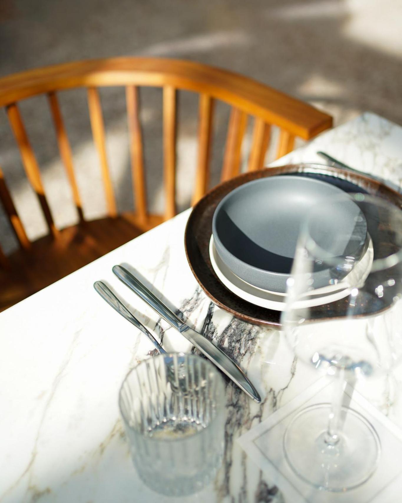 Sly Berlin Hotel Exterior foto Dinnerware