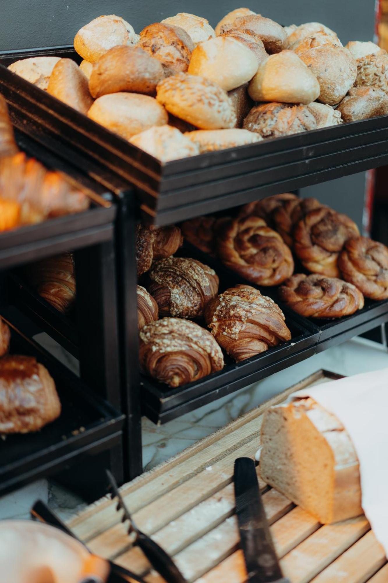 Sly Berlin Hotel Exterior foto Saffron buns