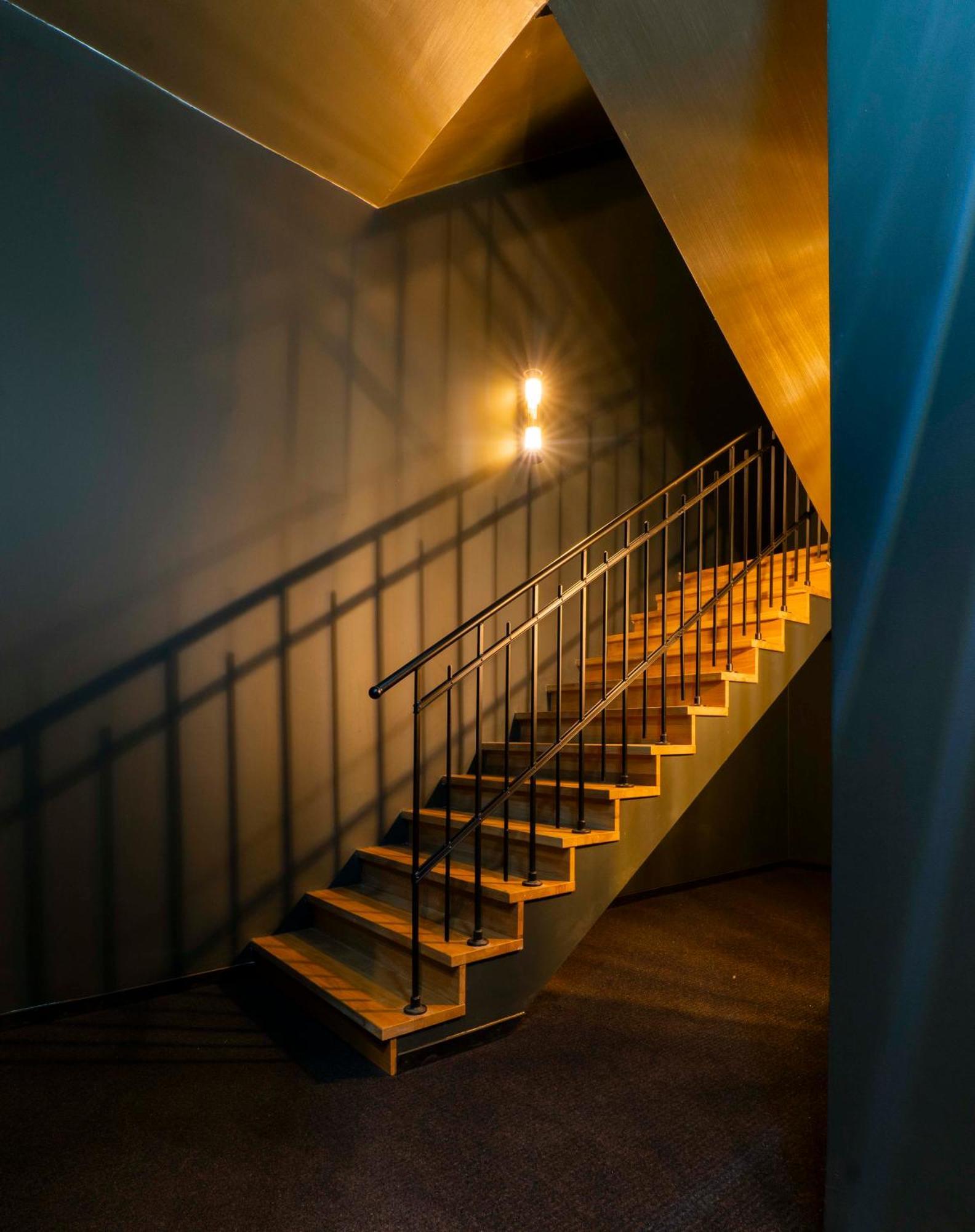 Sly Berlin Hotel Exterior foto Stairs in the building